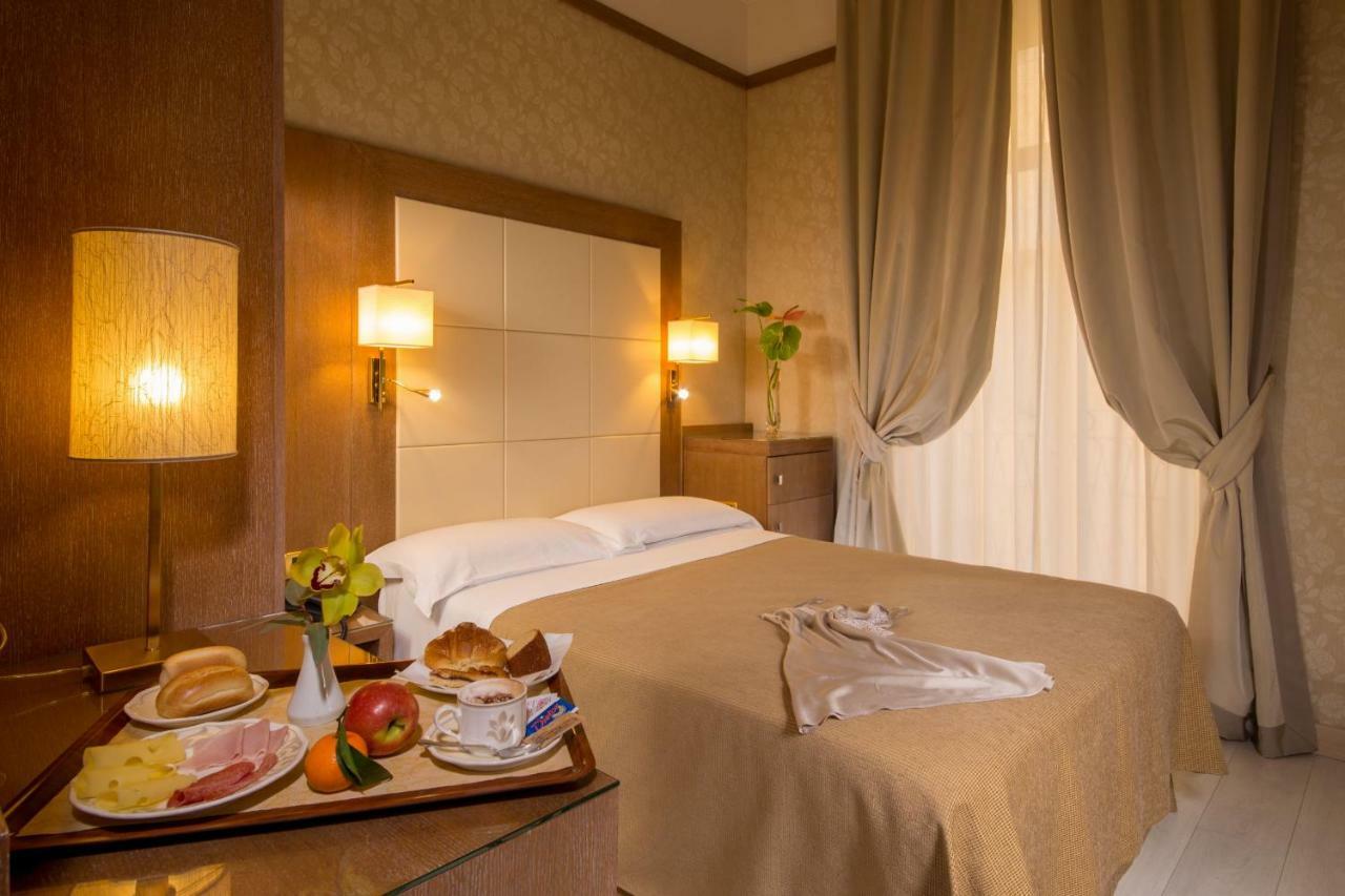 Hotel Ranieri Рим Екстериор снимка
