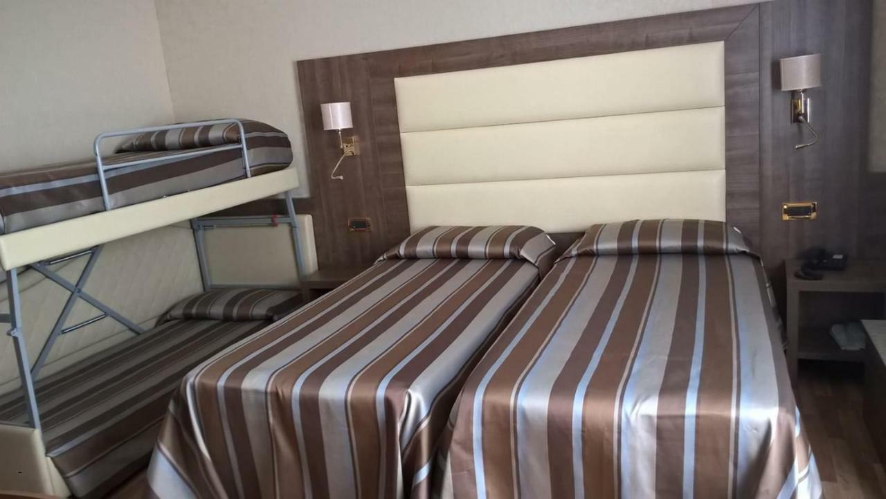 Hotel Ranieri Рим Екстериор снимка