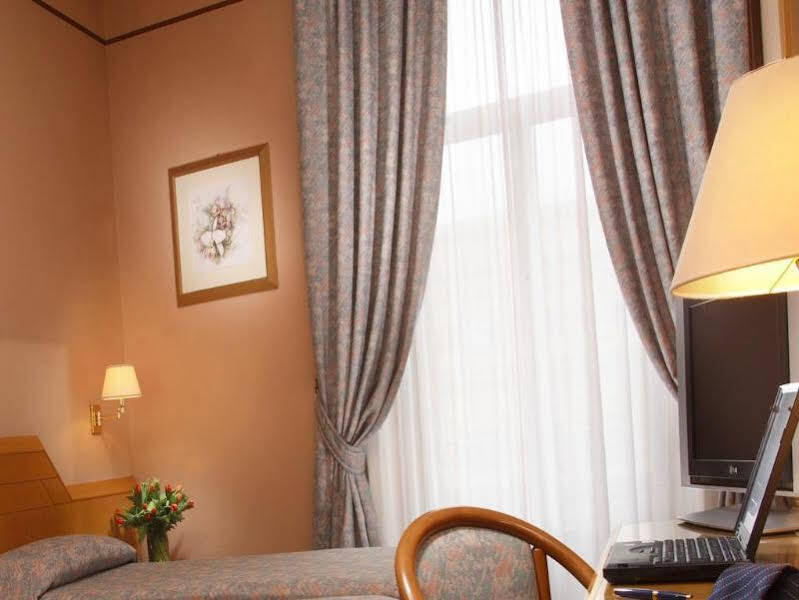 Hotel Ranieri Рим Екстериор снимка